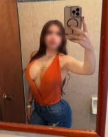 666417955: Chica busca chico en Sevilla