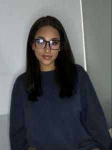 Chica busca chico en Huelva: 