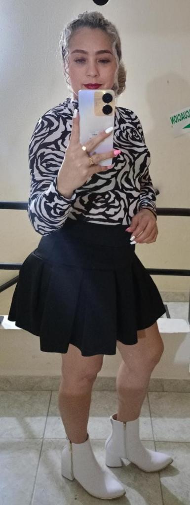 Chica busca chico en Almería: 