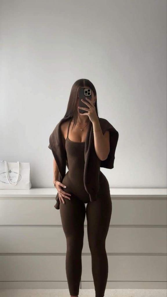 Chica busca chico en Tenerife: 