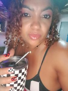 689739268: Chica busca chico en Zaragoza