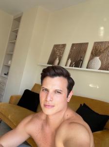 692972990: Chico busca chica en Alicante