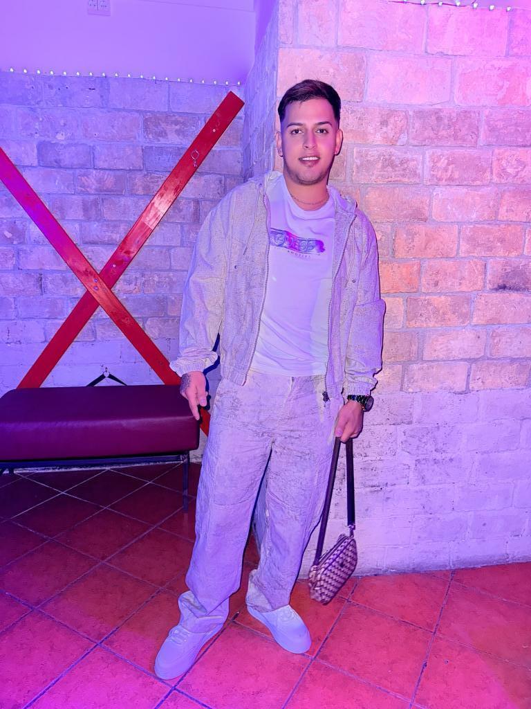 Chico busca chica en Zaragoza: 