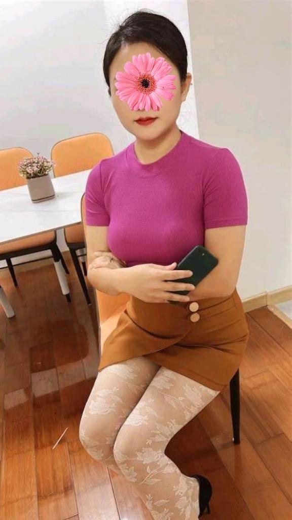 641188220: Chica busca chico en Madrid