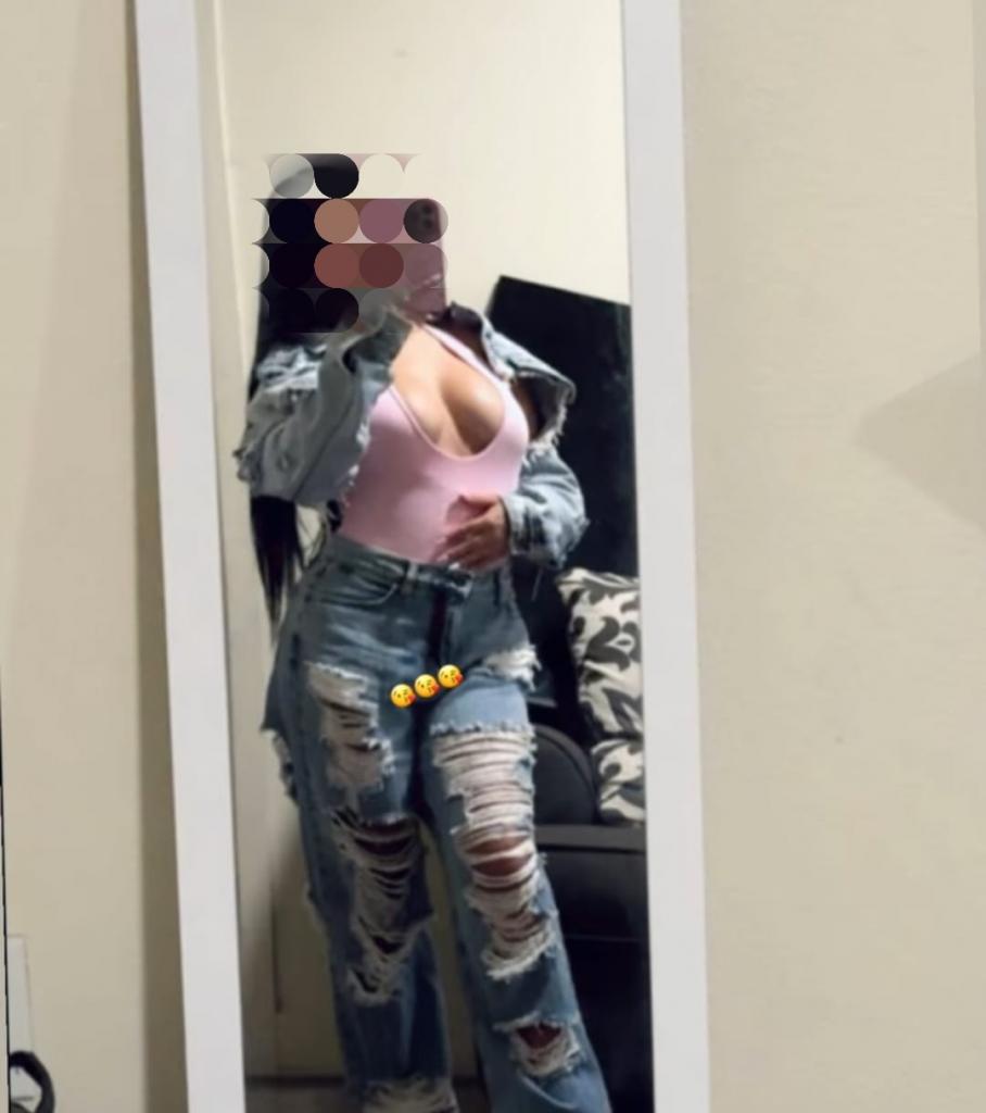 689166254: Chica busca chico en Lugo