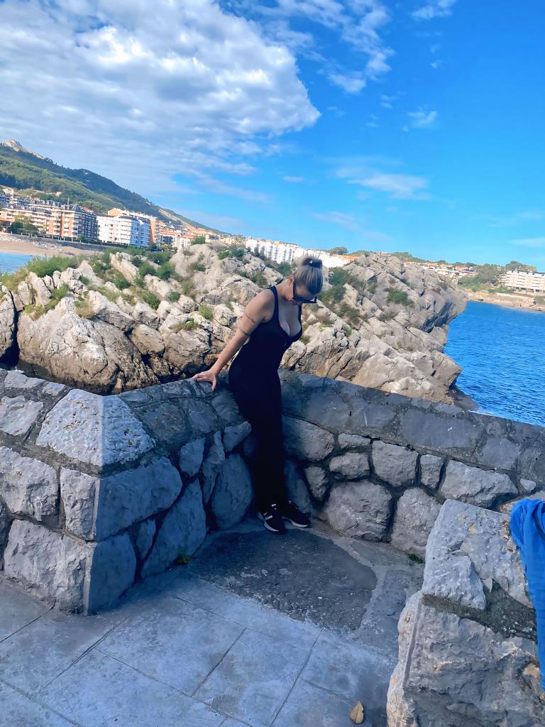 647040924: Chica busca chico en Vizcaya