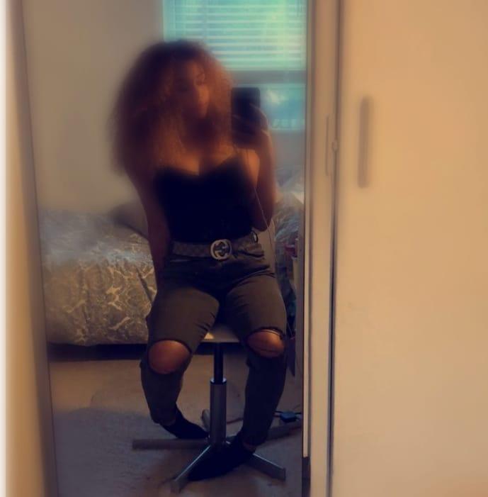 983106801: Travesti en Valladolid