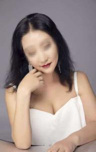 685490386: Chica busca chico en Gerona